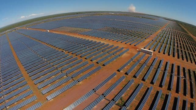 El sol proporciona a Extremadura el 65% de la electricidad que consume