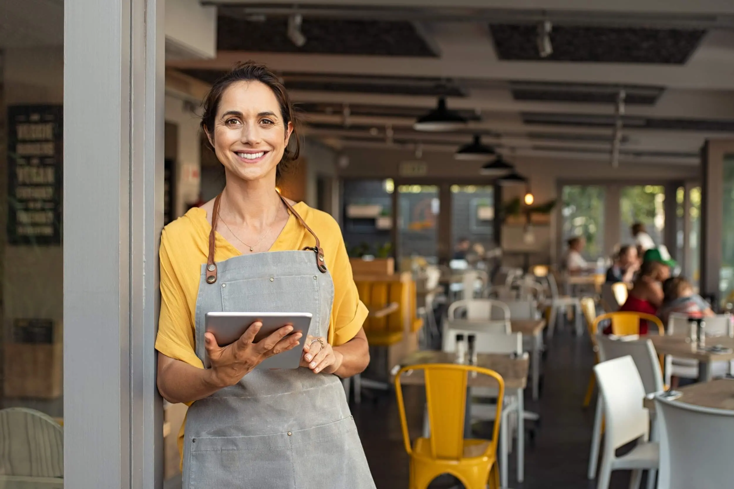 Como escolher o tarifário de energia ideal para a sua empresa sem comprometer a sustentabilidade