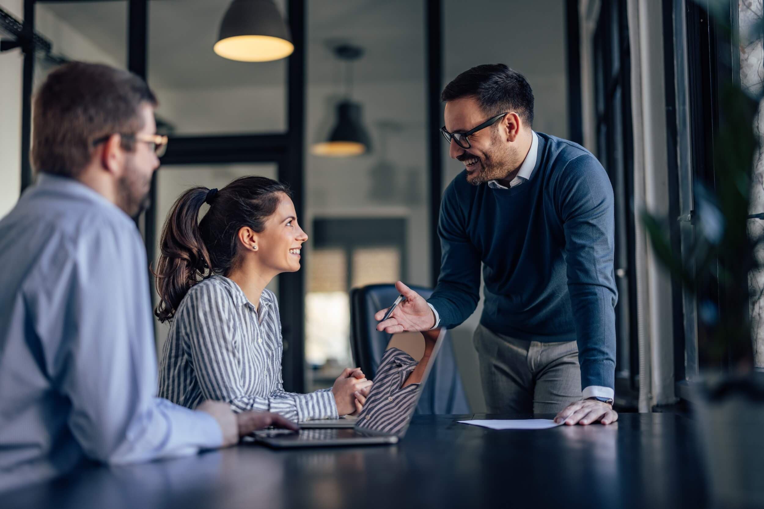 Comunidades de energia empresarial a colaboração energética ganha força
