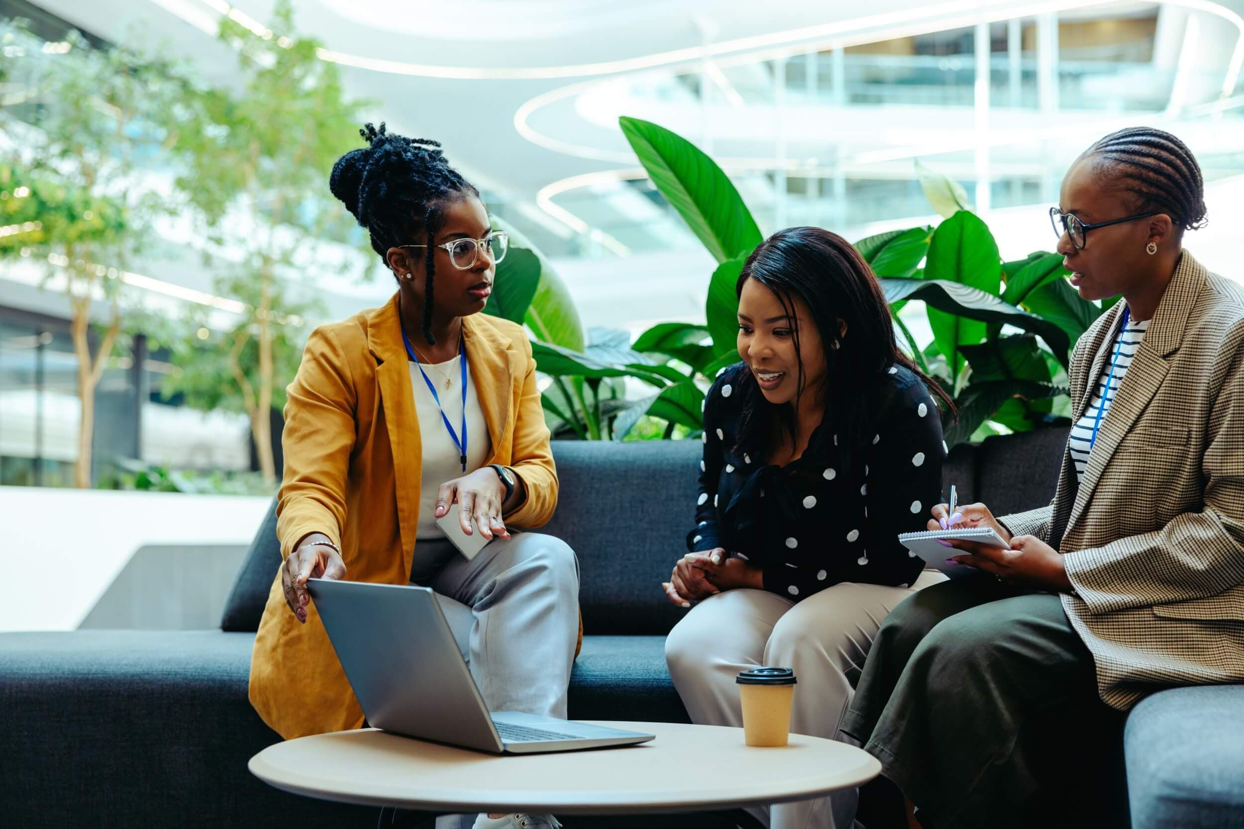 Vantagens e desafios da contratação coletiva